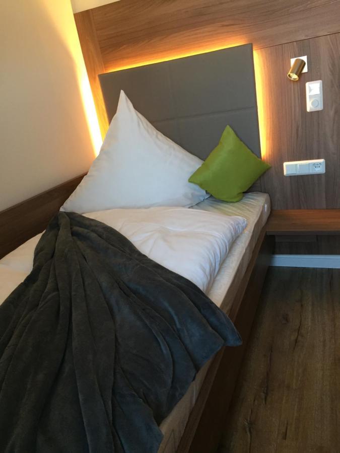Landgasthof-Hotel Zur Linde Grossenlueder Экстерьер фото